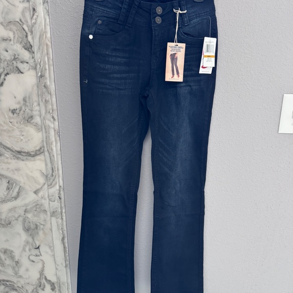 Wallflower Size 3 regular Bootcut~Luscious Curvy Fit~New with Tags ($48) - Picture 7 of 16